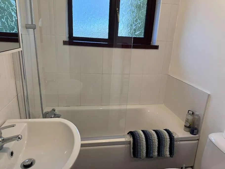 Dom wakacyjny Lovely 2 Bedroom Belfast House